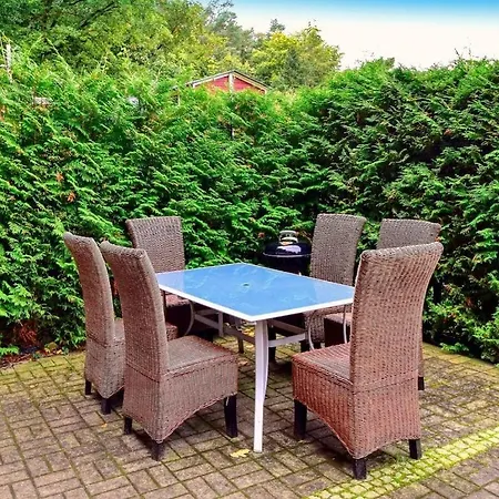 Semesterbostad With 3 Bedrooms